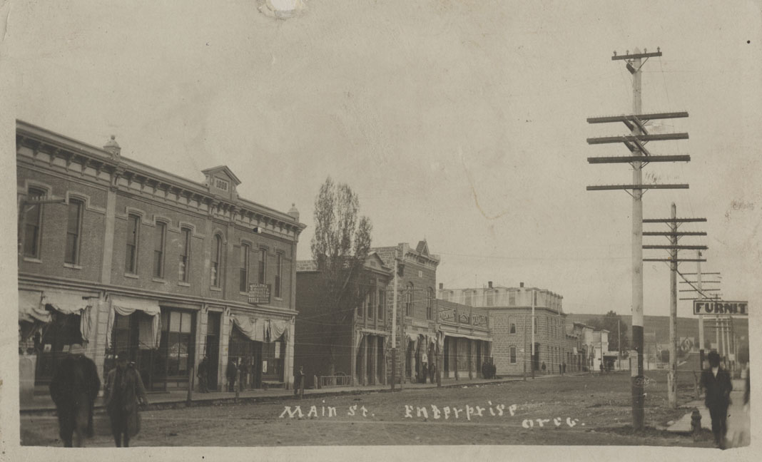 Main street, Enterprise, Oregon